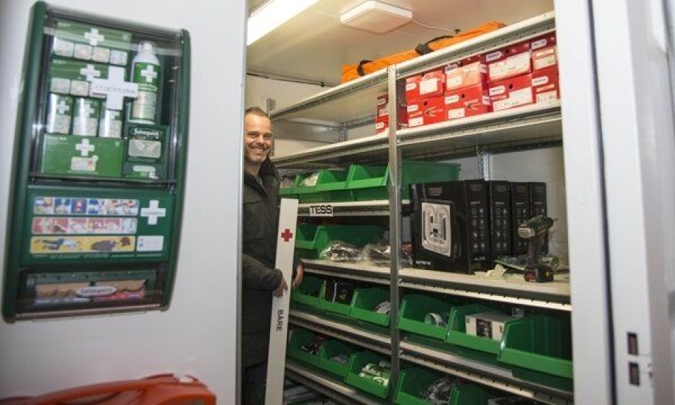 RFID-kontrollert lagercontainer