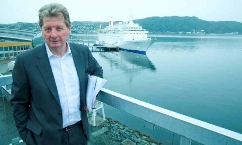 Rolf Aarland mønstrer av