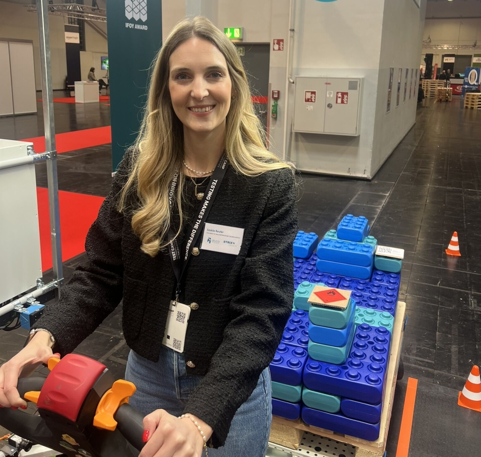 MER ENN ET KINDEREGG: Saskia Reuter er kvinnen bak Aluco Strix, et system som både registrerer gods på vei inn og planlegger ruten godset skal ta ut av lageret – blant annet.
