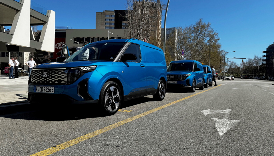 GJERRIG? Etter en litt rampete tur på ni mil i ca. 19 varmegrader, sto snittforbruket på 1,4 kWt per mil. Det virket svært snilt i forhold til snittforbruket Ford selv oppgir er 1,7 kWt per mil WLTP. I ettertid så jeg at AC var skrudd av, men om det har så mye å si er usikkert.