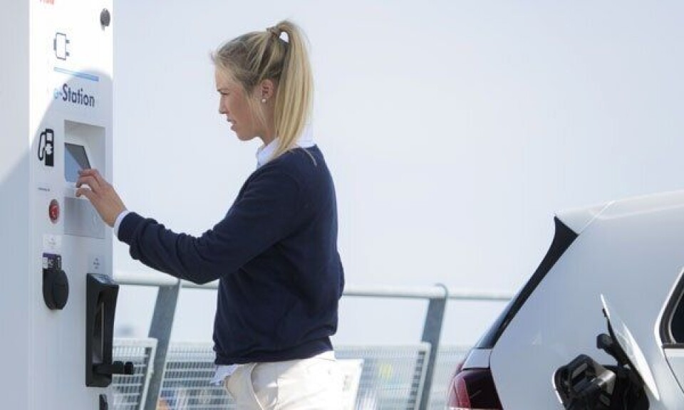 Fyller Sør-Norge med hurtigladere