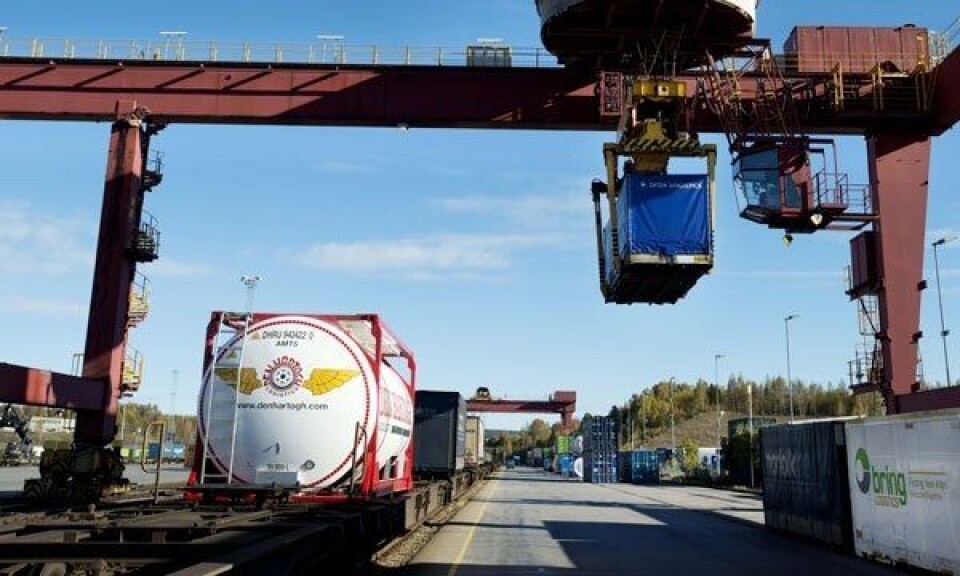 Overtar driftsansvaret for godsterminaler