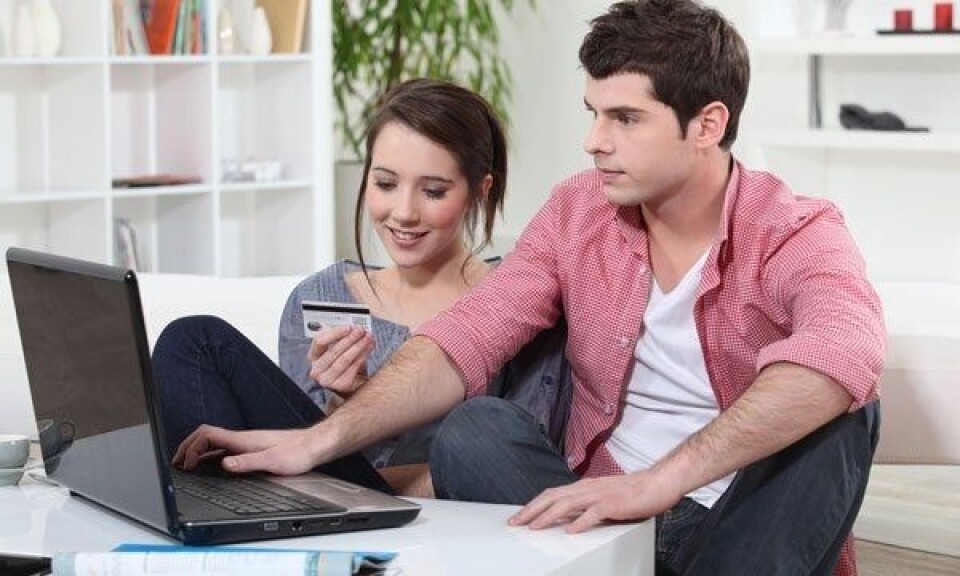 Tre av ti gaver handlet på nett