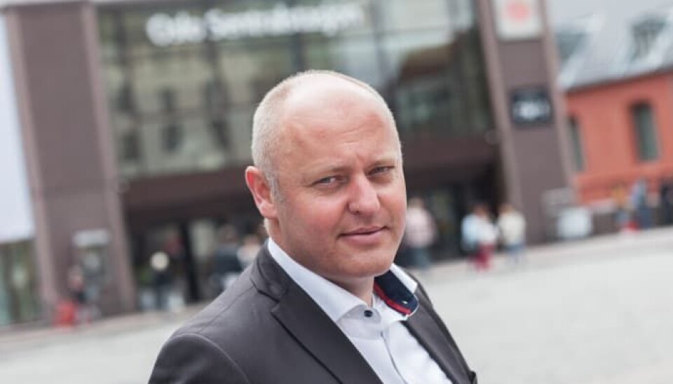 Stig Skjøstad, administrerende direktør i NAF, er bekymret for at det brukes for mye penger på planlegging av veier og jernbaner som aldri blir noe av.