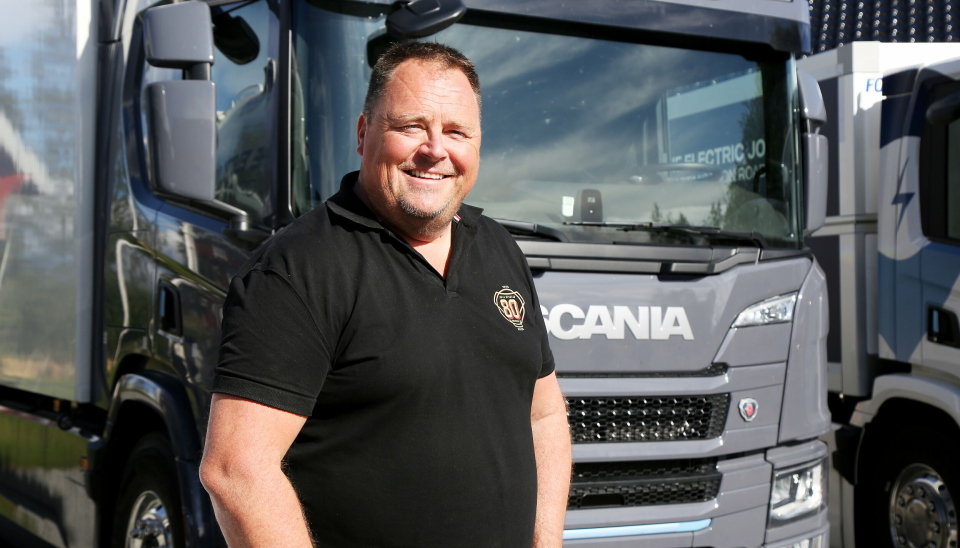 PRODUKTSJEF: Øyvind Øverby er et gående oppslagsverk i tekniske detaljer på Scania, produktsjef heter det visst.