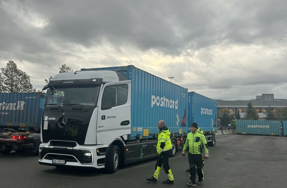 Dobler el-transporter med Einride