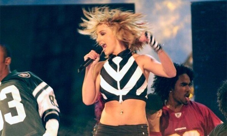 Skremmer pirater med Britney Spears