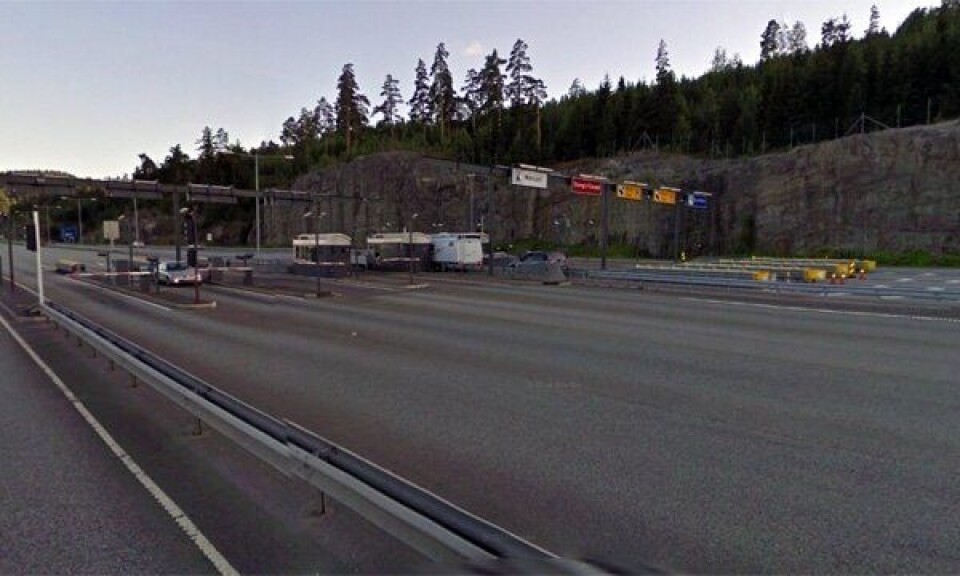 Legger ned omstridt bomstasjon