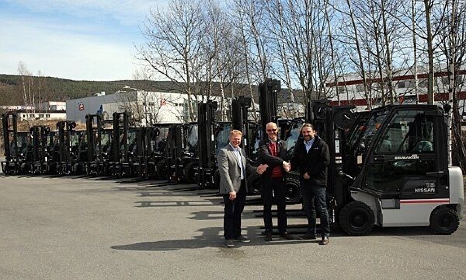 12 trucker til Gausdal Landhandleri