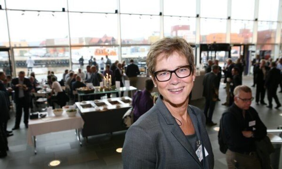 - Stort med jernbane i havna