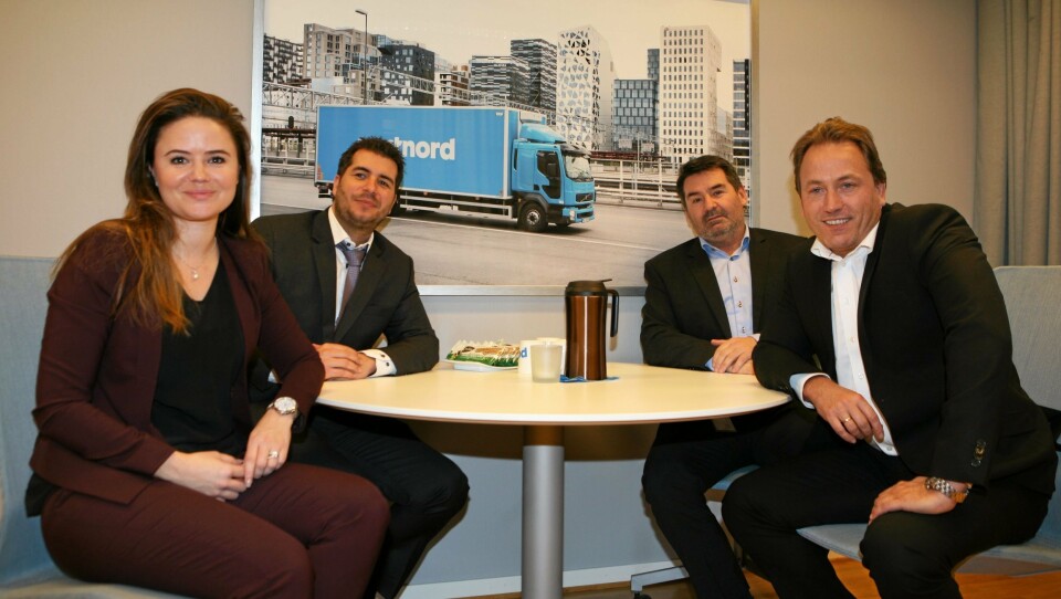 PostNords kommunikasjons- og markedsteam er parat til å møte en stadig mer utfordrende logistikkutvikling. Fra venstre: markedssjef Maria Korban, kommunikasjonssjef Bjørn Thorvaldsen, strategiansvarlig og Futurum-general Lars Smith og adm. direktør Robin Olsen. Foto: Per Dagfinn Wolden