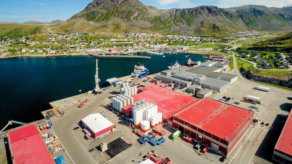 Barentshavets hovedbase for olje- og gassrettet virksomhet ligger i Hammerfest kommune, nærmere bestemt i Rypefjord, 5 km fra Hammerfest sentrum.Foto: Polarbase