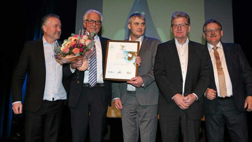 Børstad Transport er tildelt Logistikkprisen 2017 i Trøndelag. Her fra prisutdelingen under festmiddagen på Røroskonferansen lørdag kveld. Fre venstre: Jan Ola Strandhagen, Sverre Myrvold, Tor Jakob Reitan, Rolf Aarland og Guttorm Sand.. Foto; Per Dagfinn Wolden