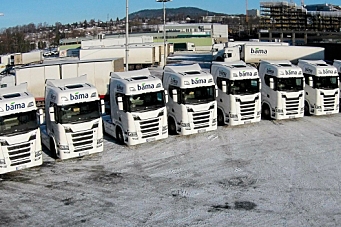 Ti nye Scania-er levert til Bama