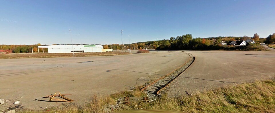 IKKE AKKURAT ALNABRU: Her ved en privat terminal i Halden håper ColliCare å få losset sitt første godstog en gang i tredje kvartal. Foto: Google Maps IKKE AKKURAT ALNABRU: Her ved en privat terminal i Halden håper ColliCare å få losset sitt første godstog en gang i tredje kvartal. Foto: Google Maps