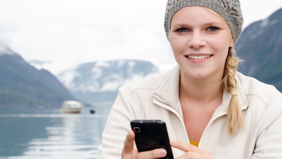 Mobiltelefonen har gjort det lett å netthandle uansett hvor man er.