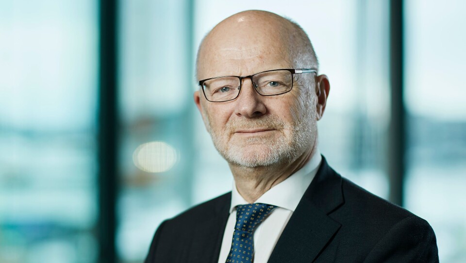 En kritisk Erling Sæther på banen.