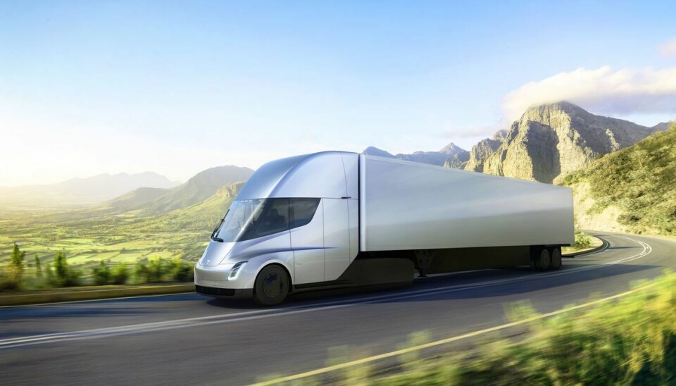 Tesla Semi ser omtrent ut som forventet - futuristisk, aerodynamisk og 'glatt'.