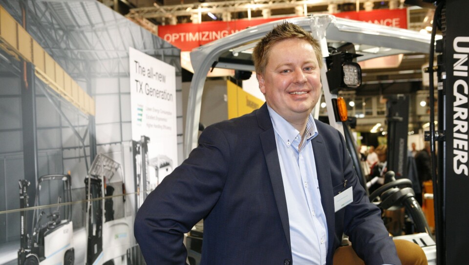 UniCarriers salgsansvarlige Espen Bekkevold brukte Göteborgsmessän til å presentere en ny generasjon trucker. Foto: Per Dagfinn Wolden