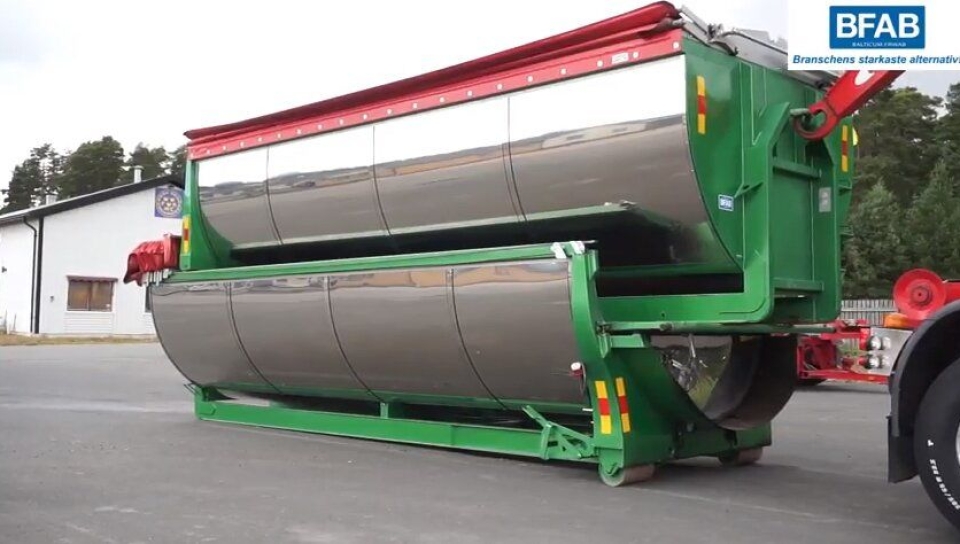 FERDIG: Slik ser det ut når asfaltbaljene er stablet.