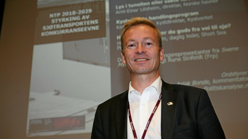 - Veien den viktigste infrastrukturen for et operativt transportnett, sier leder Helge Orten (H) i Stortingets transportkomité. Foto: Per Dagfinn Wolden - Veien den viktigste infrastrukturen for et operativt transportnett, sier leder Helge Orten (H) i Stortingets transportkomité. Foto: Per Dagfinn Wolden