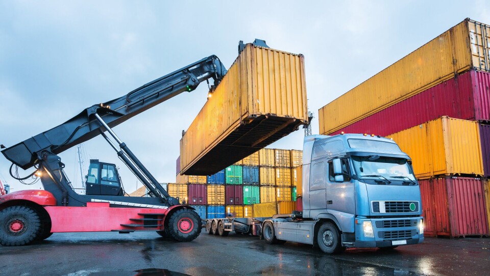 Dersom en container er plombert, kan avsender ilegges hele eller deler av et eventuelt overlastgebyr.
