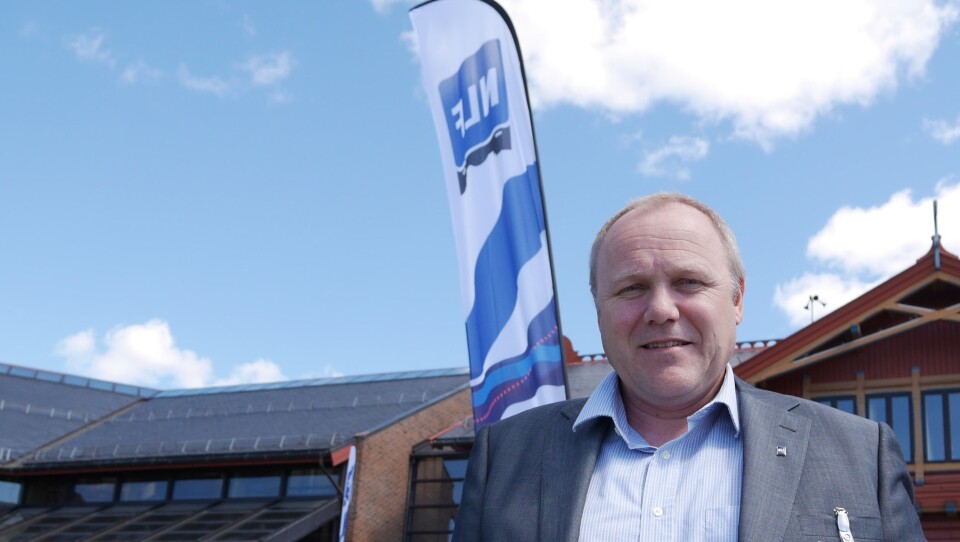 Lastebileiernes og midt-norsk transportnærings talsmann, Roar Melum, er frustrert over manglende vedlikehold og vinterdrift av veg-infrastrukturen. Foto: Per Dagfinn Wolden