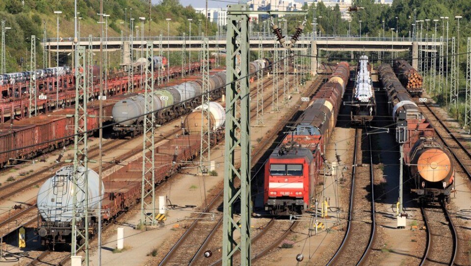 DB Cargo har 70.000 godsvogner. I løpet av få år blir alle digitale og knyttet opp mot nettet.