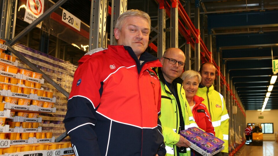 Tine-logistikk i verdensklasse skapes gjennom samhandling, sier (f.v.) distribusjonssjef Geir Engan, meierisjef Øyvind Hatletveit, sjef lagerdrift Tove Grendstad og transportsjef Jan Kolbjørn Håkonsen. Foto: Per Dagfinn Wolden.