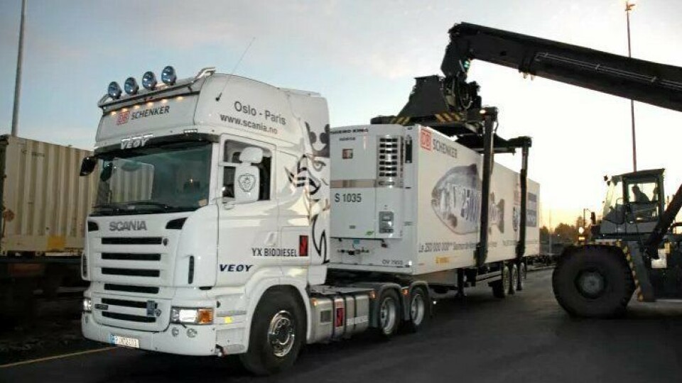 Godskollaps på skinner. Schenker raser.