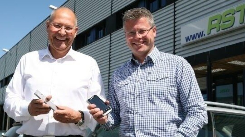 Jan Ole Hansen (t.v.) og softwareselskapet Transportnett har samarbeid med daglig leder Richard Sæther i RST i flere år. Foto: Per Dagfinn Wolden