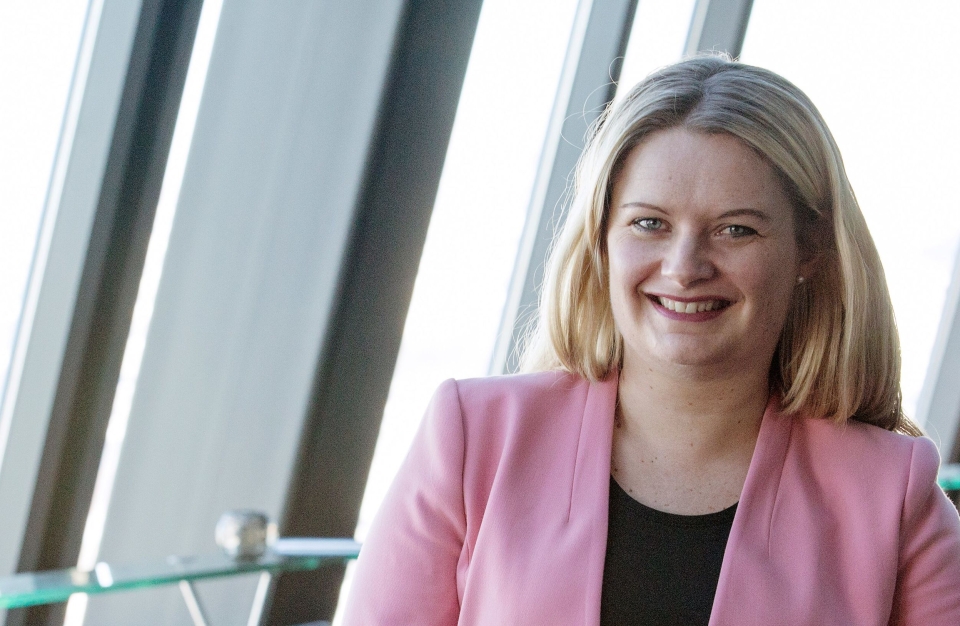 – Det unike med tjenestene er at de er tilpasset kundekravene i de ulike hjemmemarkedene samtidig som avsender kan styre leveringen helt til den er fremme, forteller Rikke Kyllenstjerna, Customer Experience Manager i PostNord.