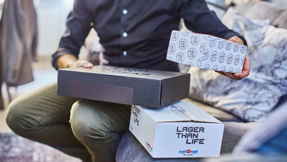 Selve leveringen blir viktigere for kunder som bestiller på nett. PostNord vil nå begeistre med fleksibilitet i leveringsmulighetene. Foto: PostNord