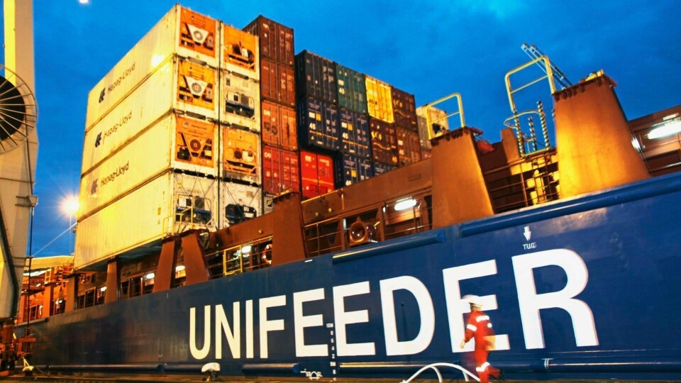 Unifeeder_at_quay_300dpi