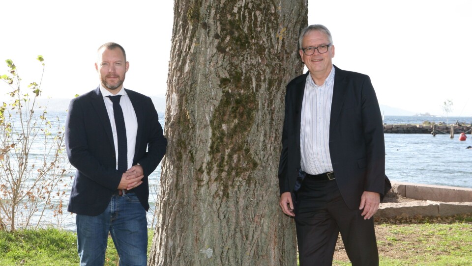 Direktør for Shipping Logistics, Kasper Svenningsen (t.v.) og adm. direktør Vidar Karlsen i DFDS lanserer et unikt ro/ro-tilbud med blant annet mulighet for direkte fisketransport til Kontinentet. Foto: Per Dagfinn Wolden