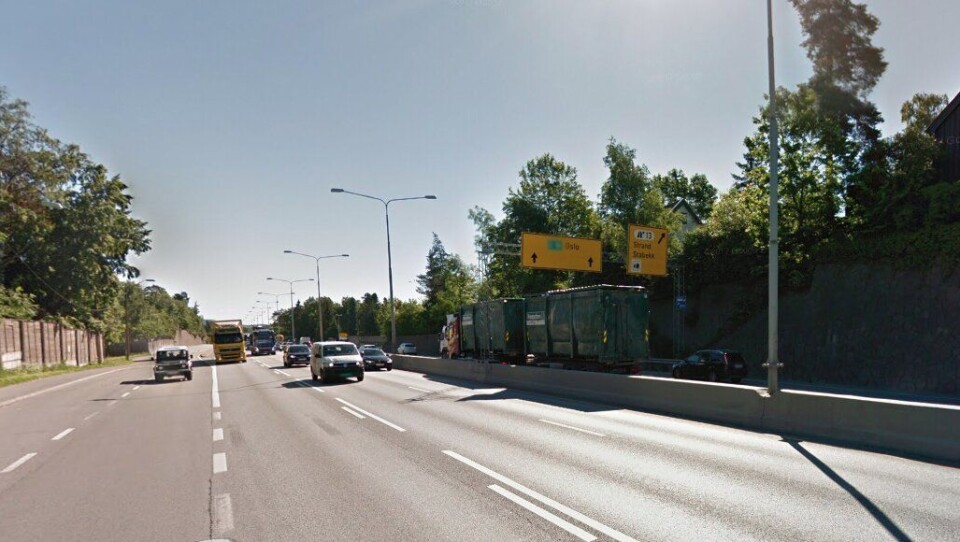 Strekningen Solvik - Ramstad på E18 i Bærum er sterkt trafikkbelastet av lastebiler. Strekningen Solvik - Ramstad på E18 i Bærum er sterkt trafikkbelastet av lastebiler.