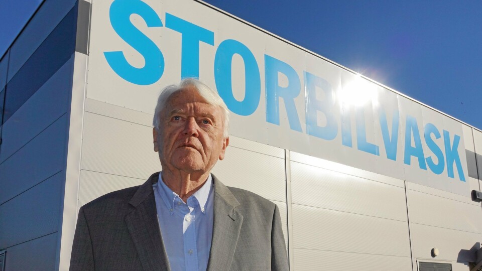 Daglig leder Odd Wernersen i Rensia Storbilvask har skutt gullfuglen med nytt Gardermoen-anlegg. Foto: Per Dagfinn Wolden.