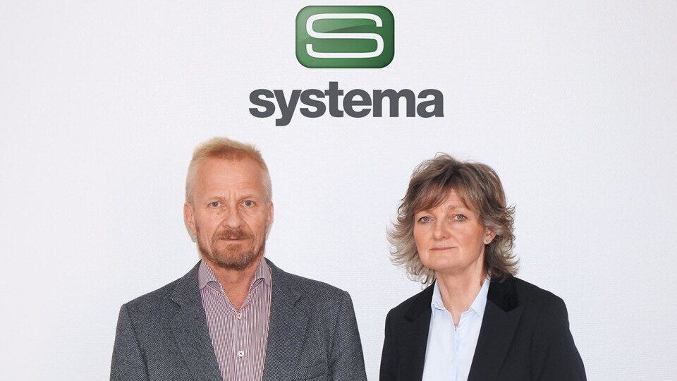 Systema-gründer Svein Huse og daglig leder Birgit Vegheim skal fortsette i sine jobber etter oppkjøpet.