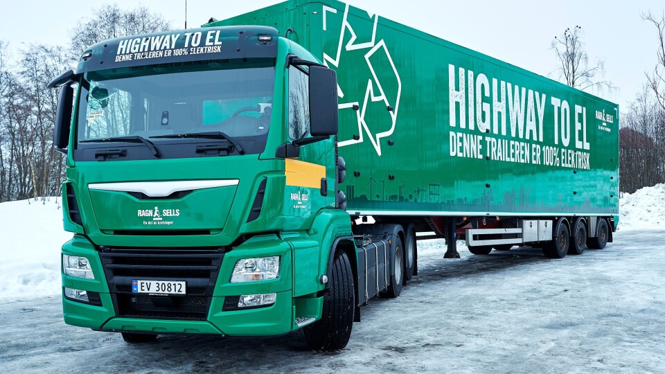 Ragn-Sells nye 44 tonns vogntog er av de elektriske motorvognene som i gitte tilfeller kan benytte kollektivfelt.