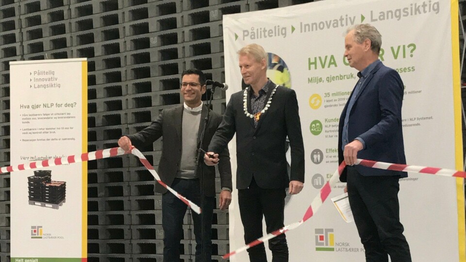 Fra åpningen torsdag. Fra venstre NLPs styreleder Benno Graser, ordfører i Melhus kommune, Gunnar Krogstad og NLPs adm. direktør Ragnar Strand.