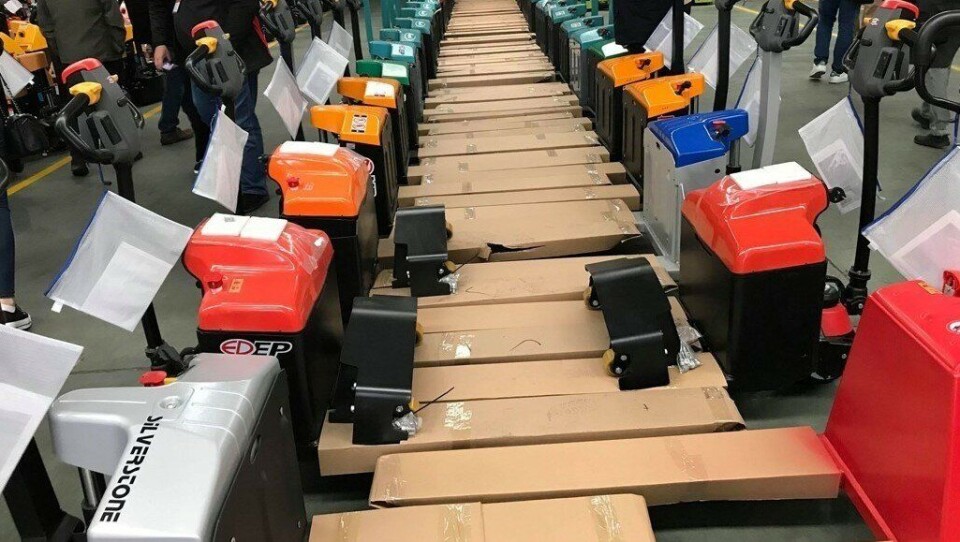 MASSEPRODUKSJON: På EPs fabrikk ble det i fjor produsert rundt 80.000 maskiner, blant dem mange for andre kjente merker. Foto: Smart-Truck MASSEPRODUKSJON: På EPs fabrikk ble det i fjor produsert rundt 80.000 maskiner, blant dem mange for andre kjente merker. Foto: Smart-Truck