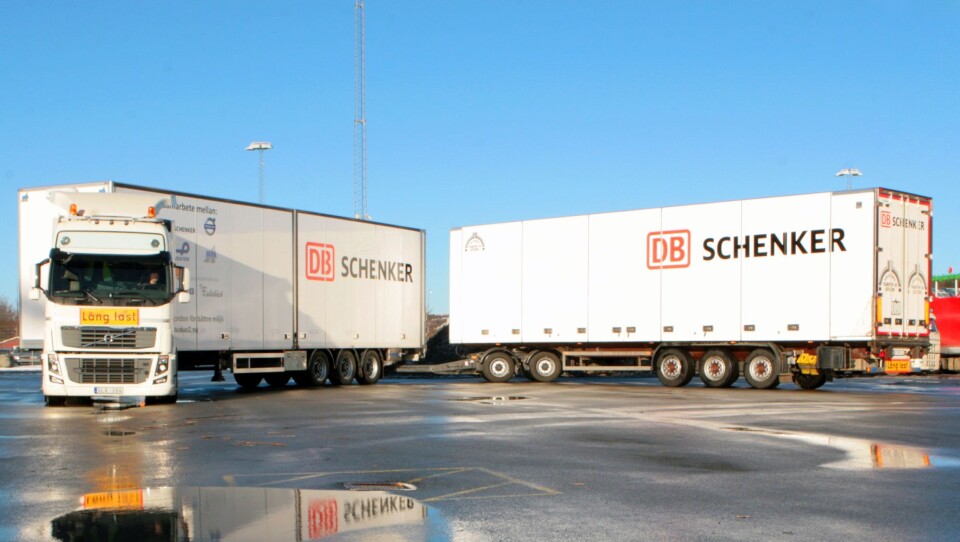 Et 32 meter langt DUO2-vogntog vil ha dobbelt så stor lastekapasitet som en vanlig semitrailer. Et 32 meter langt DUO2-vogntog vil ha dobbelt så stor lastekapasitet som en vanlig semitrailer.