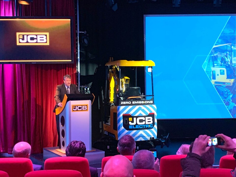 ELEKTRISK MINI: Den batteridrevne 1,9-tonneren JCB 19 E-TEC ble lansert i 2018, men går nå (juni 2019) i serieproduksjon. JCB hevder dette er verdens første mini som går i serieproduksjon.