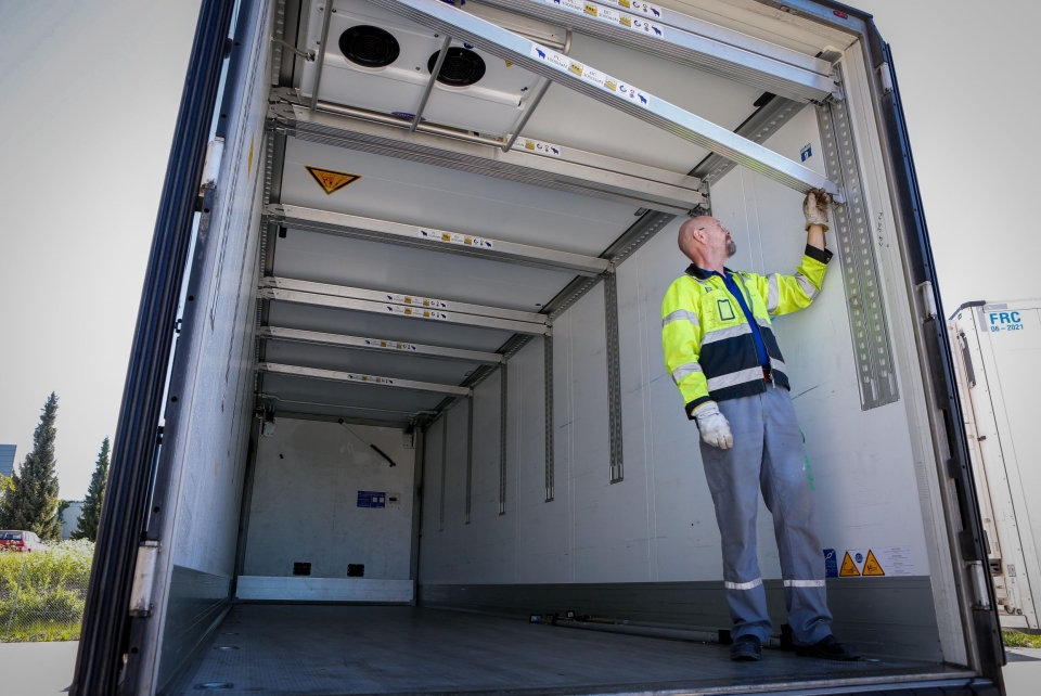 TRYGT: FREJA har daglig transport av medisinsk utstyr. Da er Thermotransport og GDP selvsagte krav.