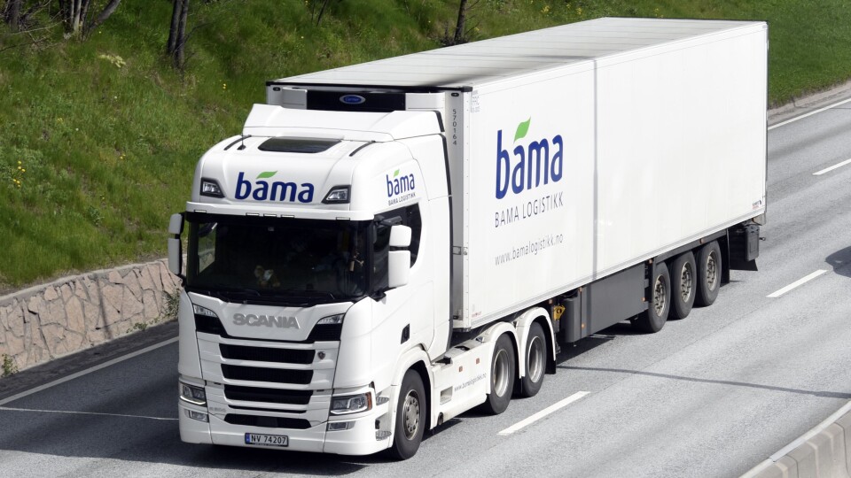 Scania er årets salgsvinner. Her en R500 trekkvogn med kjølesemi som kjører for Bama Logistikk.