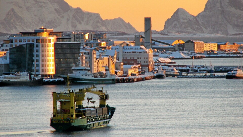 MS Tege på vei inn til Bodø Havn i 2013, det siste året ruten var i drift. Nå antyder samferdselsdepartementet at en containerrute langs kysten av Nord-Norge vil kunne ha gode muligheter til å få midler til godsoverføring i 2020.