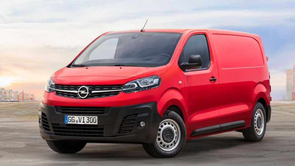 Opel Vivaro-e er på plass til høsten, og vil neppe skille seg særlig utseendemessig fra den ordinære Vivaro (bildet). Opel Vivaro-e er på plass til høsten, og vil neppe skille seg særlig utseendemessig fra den ordinære Vivaro (bildet).