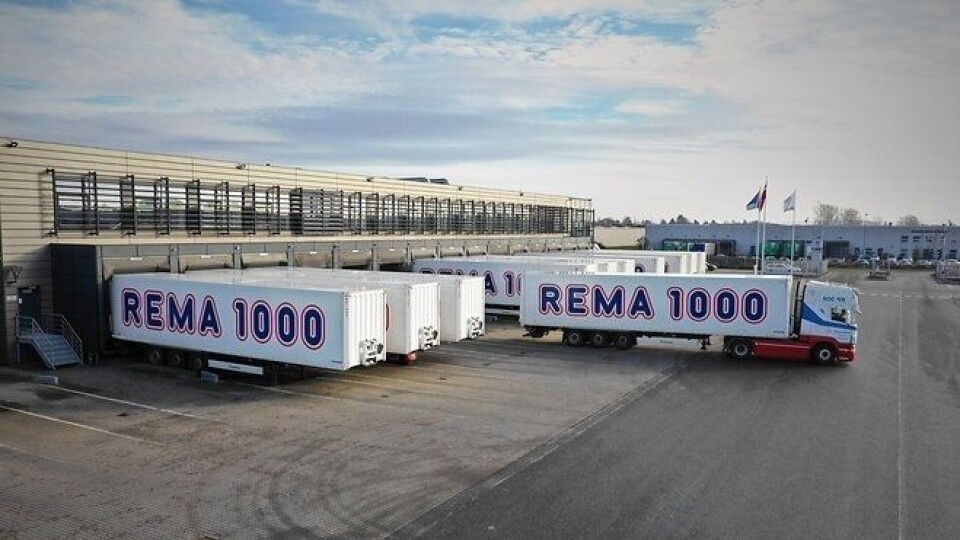 Med Rema-konsernets over 100 kjøle/frysetrailere kan det spares over 570.000 liter diesel årlig. Med Rema-konsernets over 100 kjøle/frysetrailere kan det spares over 570.000 liter diesel årlig.
