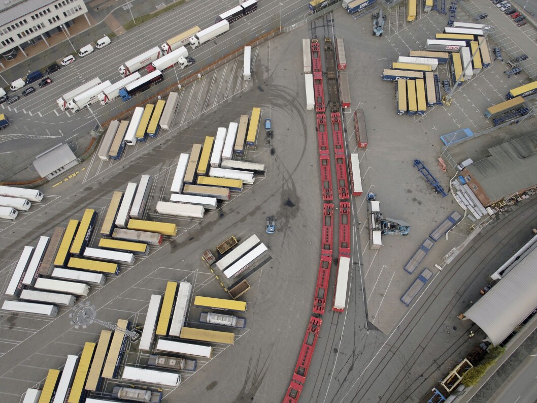 KIEL SOM HUB: Transportgiganten DSV er en av aktørene som har sett verdien av å benytte Kiel som hub. KIEL SOM HUB: Transportgiganten DSV er en av aktørene som har sett verdien av å benytte Kiel som hub.