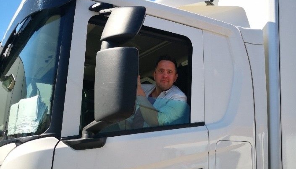 Trond Snesrud, sitter i førersetet i Cargotron som eier og daglig leder.
